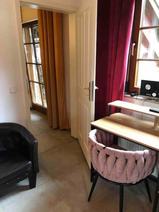 Willkommen Im Casa Felice, Der Wohlfuehl Oase Mit Balkon, 4 Betten Und Homeoffice Platz Aidlingen Exterior foto